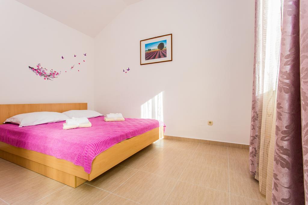 Lavanda 3 Njivice Phòng bức ảnh